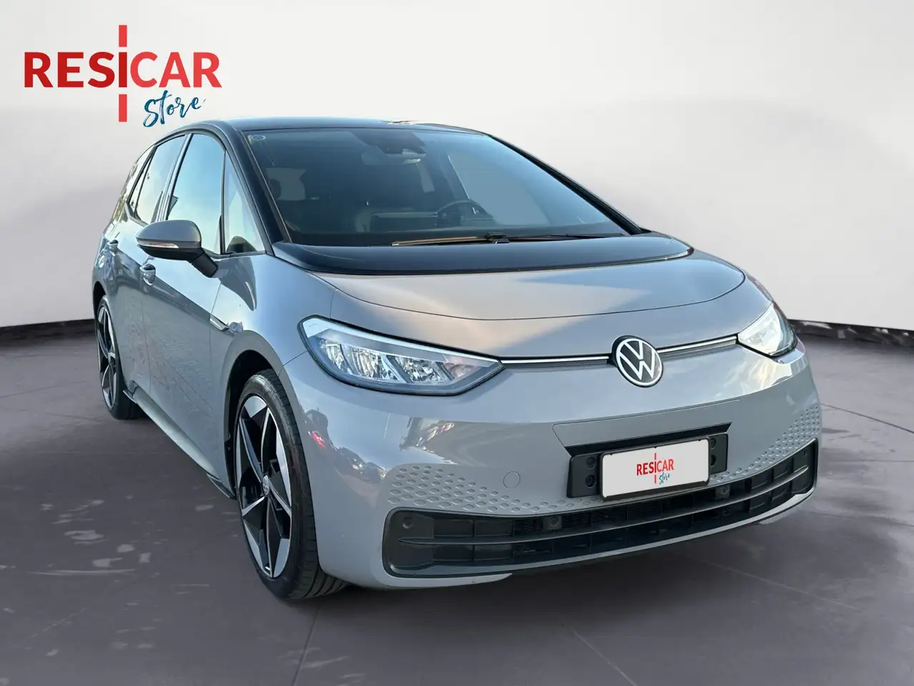 Volkswagen ID.3 45 kWh Pure Performance — photo 1 of 15