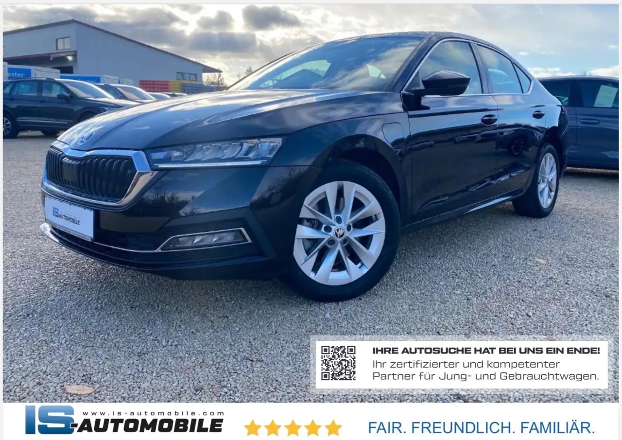 Skoda Octavia Lim. Style iV,NAVI,LED,GRA,SHZ,RFK,DAB — photo 1 of 21