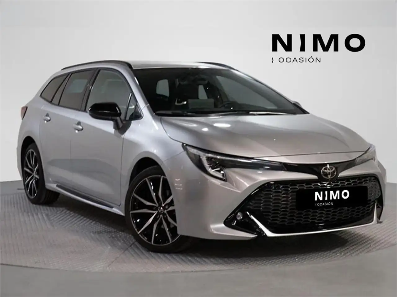 Toyota Corolla Touring Sports 200H GR Sport — photo 1 of 16