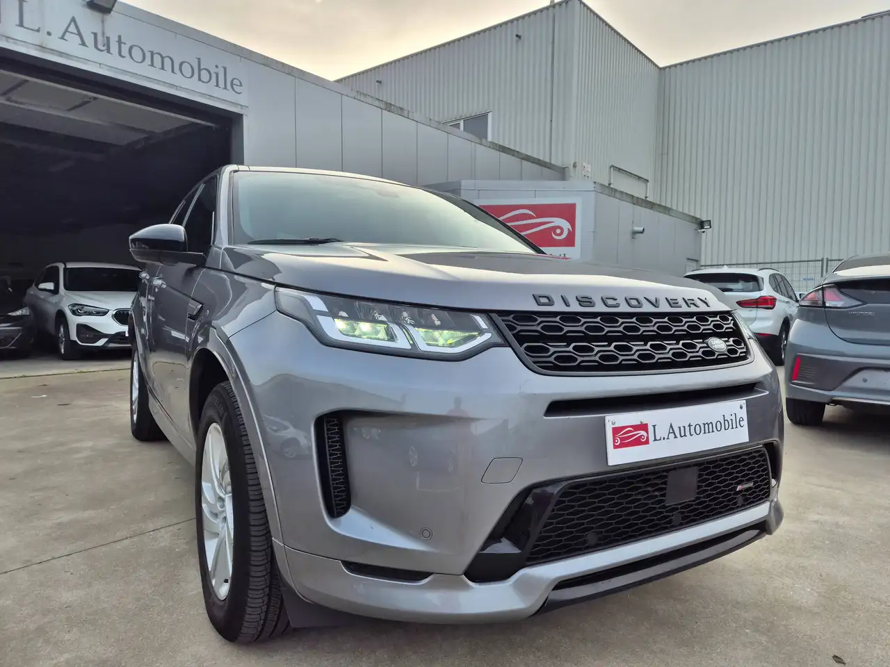 2022 Land Rover Discovery Sport PHEV / 4WD / P300e / R-DYNAMIC S / 2022 !!, photograph 3