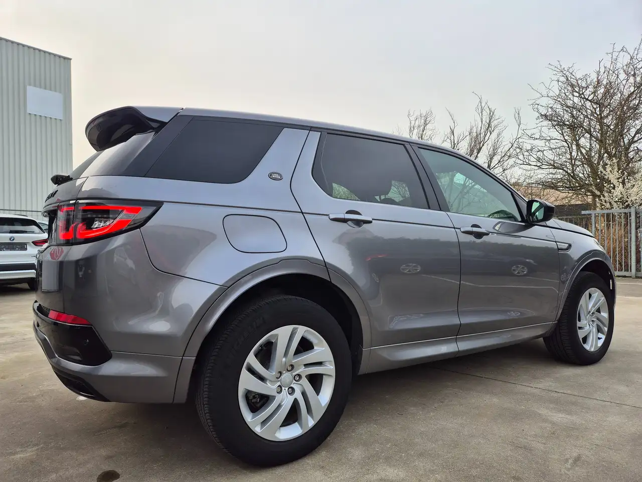 2022 Land Rover Discovery Sport PHEV / 4WD / P300e / R-DYNAMIC S / 2022 !!, photograph 12