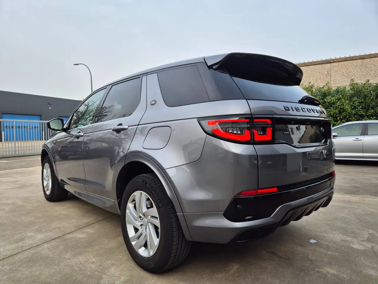 2022 Land Rover Discovery Sport PHEV / 4WD / P300e / R-DYNAMIC S / 2022 !!, photograph 9