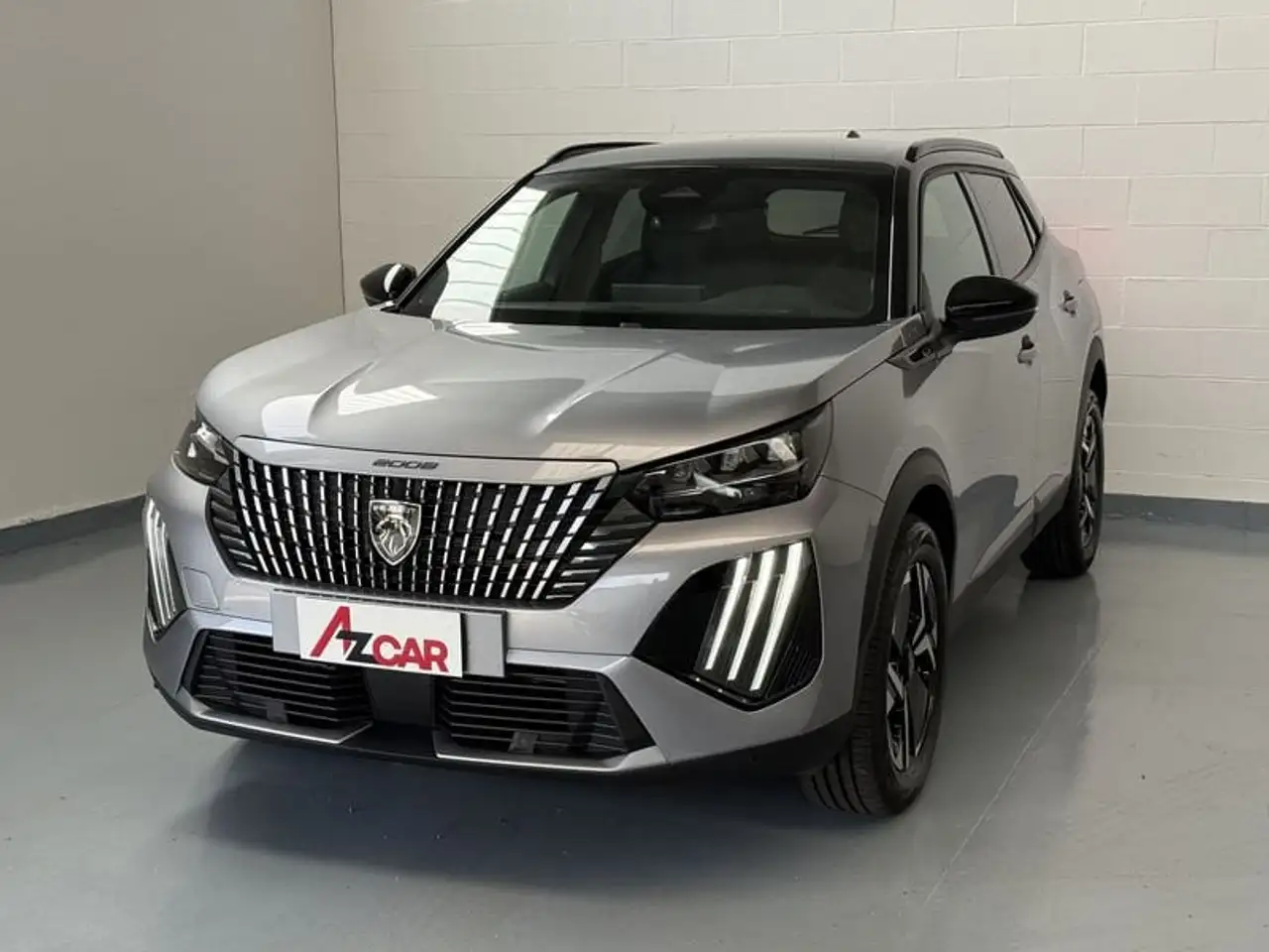 Peugeot 2008 Hybrid 145 e-DCS6 GT (KM 0) — photo 1 of 15