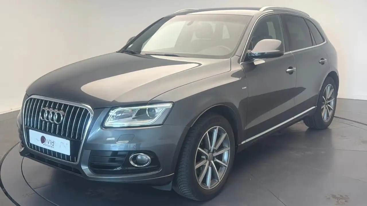 Audi Q5 2.0 TDI 150 S-LINE — photo 1 of 26