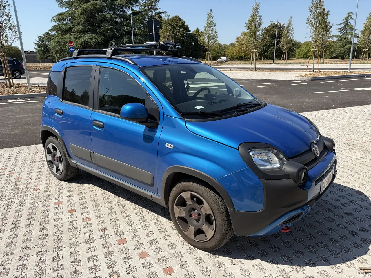 Fiat Panda 1.0 firefly hybrid Cross s&s 70cv 5p.ti — photo 1 of 6