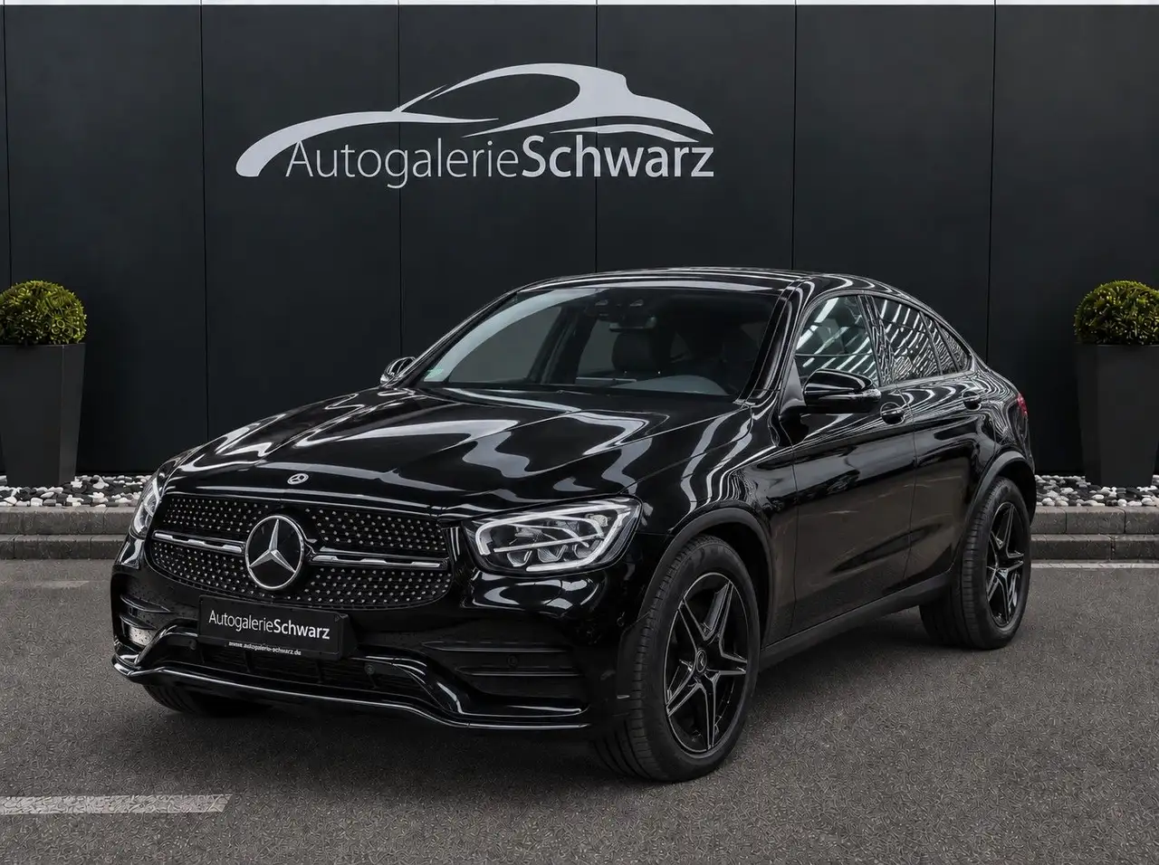 Mercedes-Benz GLC 220 d COUPE 4M AMG NIGHT AMBIENTE AHK KAMERA — photo 1 of 13