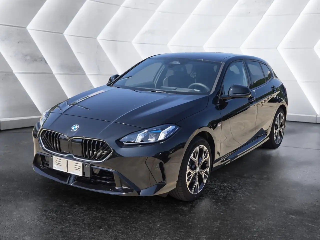 BMW 120 120d MSport aut. — photo 1 of 15