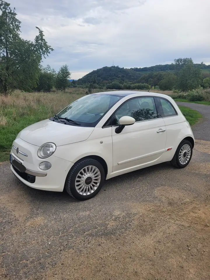 Fiat 500 1.2 Lounge — photo 1 of 11