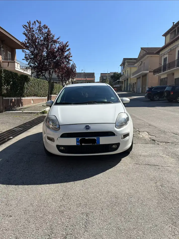 Fiat Grande Punto 5p 1.3 mjt 16v Actual s&s 75cv — photo 1 of 6