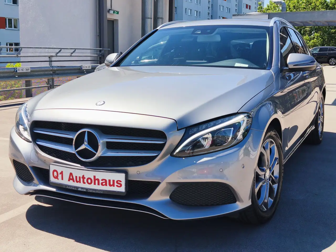 Mercedes-Benz C 180 C 180 T AVANTGARDE 7G/LED/T.LEDER/RFK/TOT/AMBIENTE — photo 1 of 20