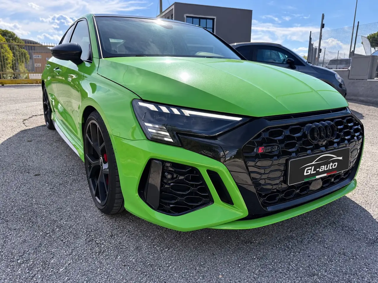 Audi RS3 Sportback 2.5 tfsi quattro s-tronic — photo 1 of 14