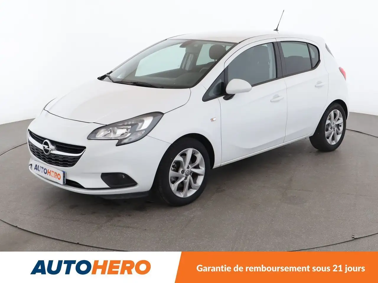 Opel Corsa 1.4 Turbo Design Edition — photo 1 of 27