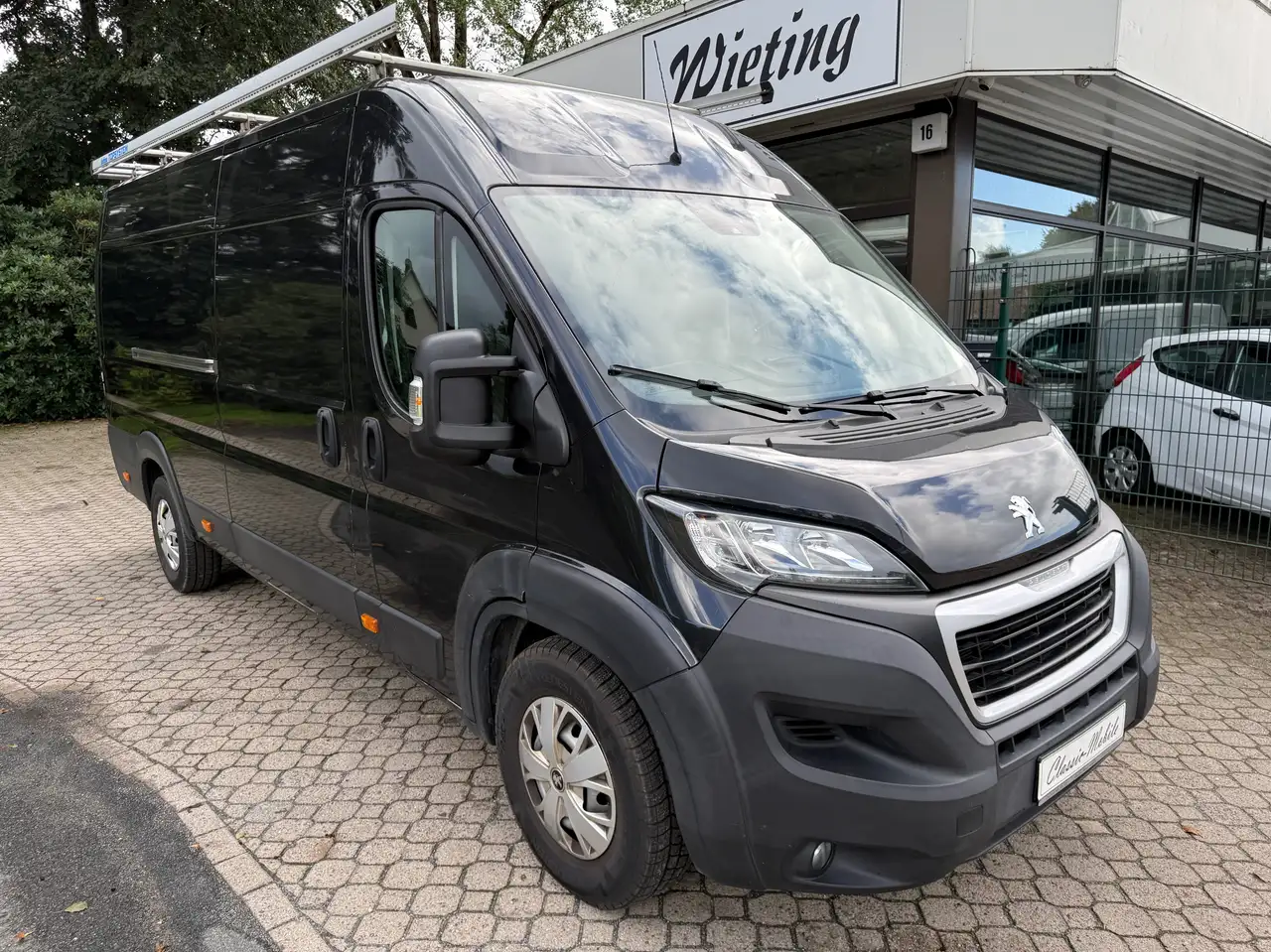 Peugeot Boxer Kasten 435 BlueHDi 160 L4H2 Premium *1.Hand*HU neu*Kamera*AHK*Klimaautom.* — photo 1 of 19