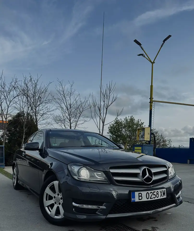 Mercedes-Benz C 180 Coupe (BlueEFFICIENCY) — photo 1 of 19