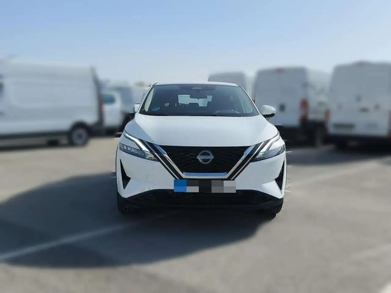 Nissan Qashqai DIG-T 103kW (140CV) mHEV 4x2 Acenta — photo 1 of 25