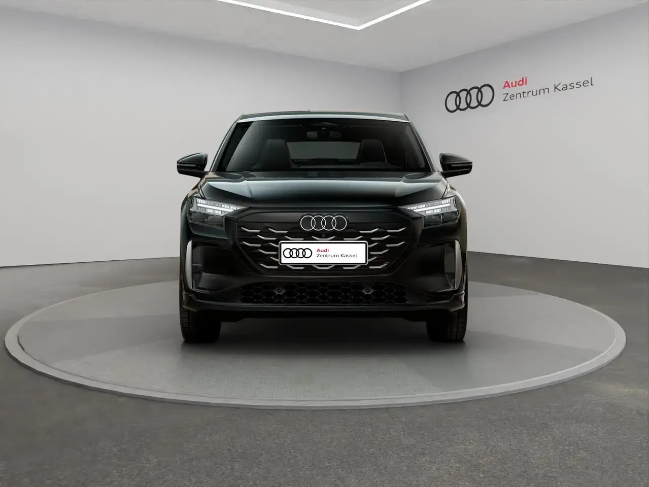 2027 Audi Q4 e-tron Q4 SB e-tron perform. S line Matrix Tech+ 360°, photograph 6