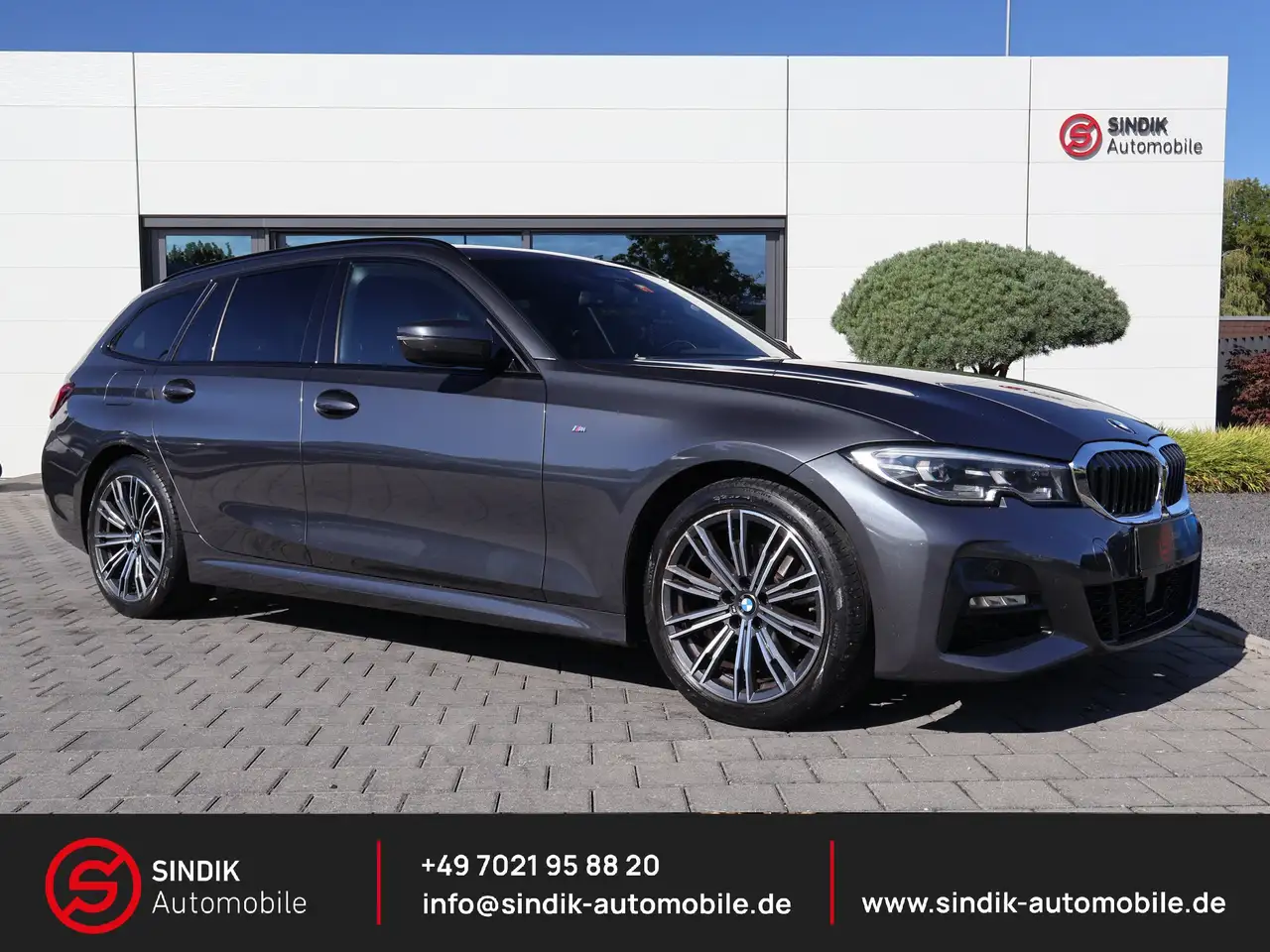 BMW 320 d xDrive M Sport Pano-HeadUp-Navi-ACC-PDC — photo 1 of 30