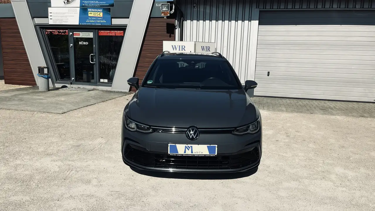 Volkswagen Golf Variant R-Line*8X BEREIFT*I HAND*MWST AUSWEISBAR* — photo 1 of 18