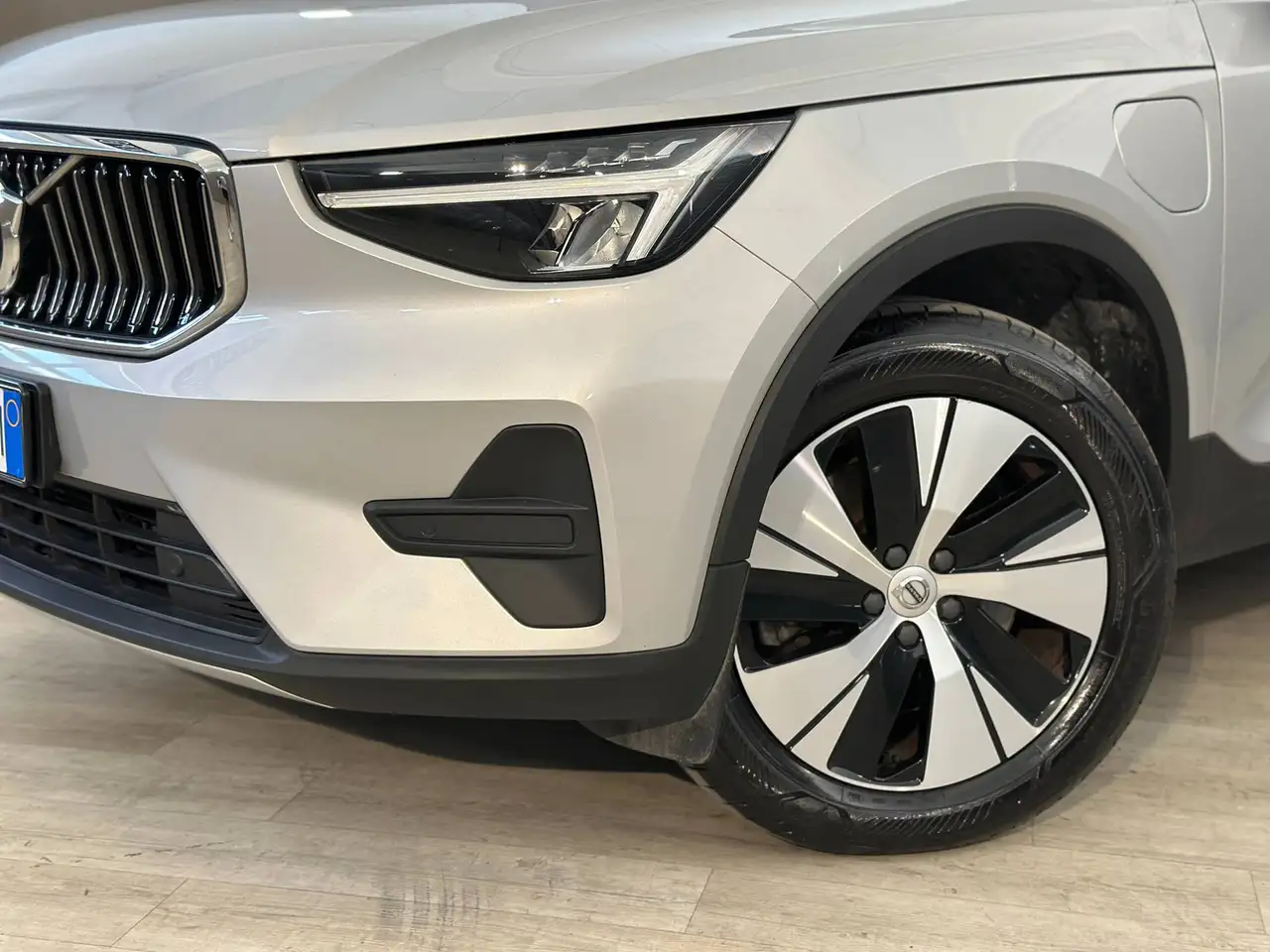 2023 Volvo XC40 1.5 T4 PHEV Essential auto, photograph 5