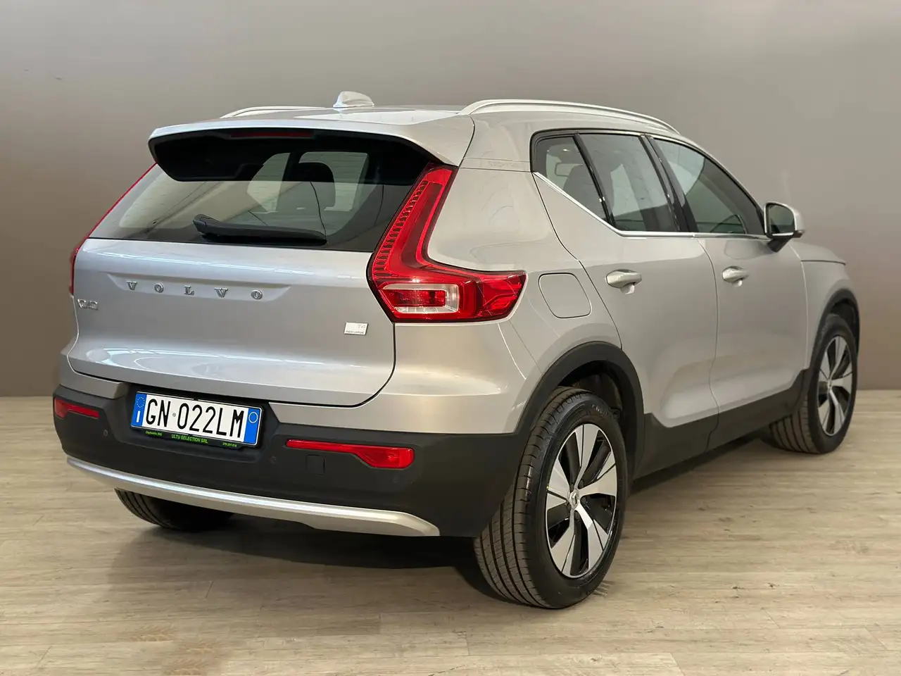 2023 Volvo XC40 1.5 T4 PHEV Essential auto, photograph 2