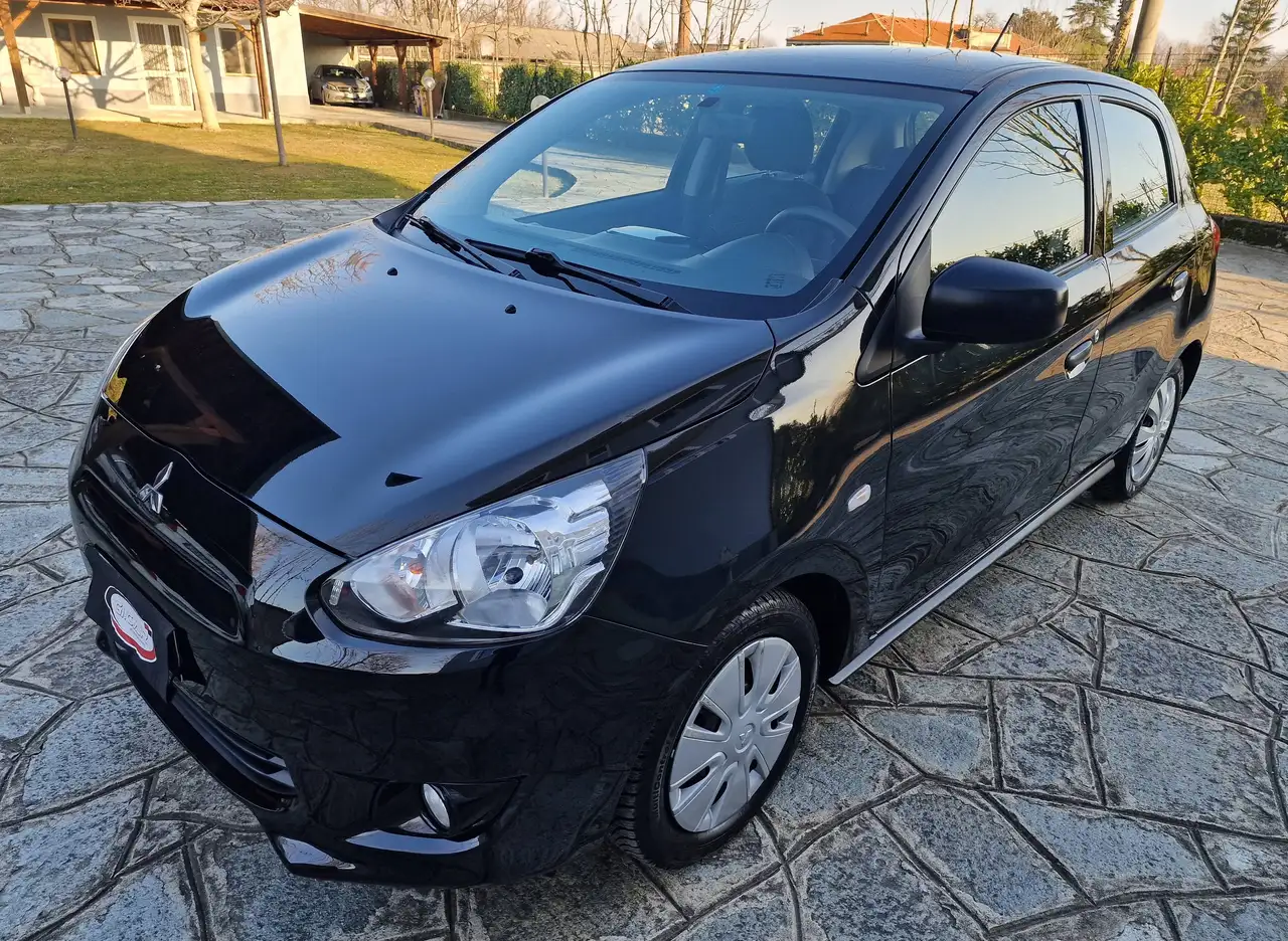 Mitsubishi Space Star 1.0 cleartec Intense 71cv — photo 1 of 15