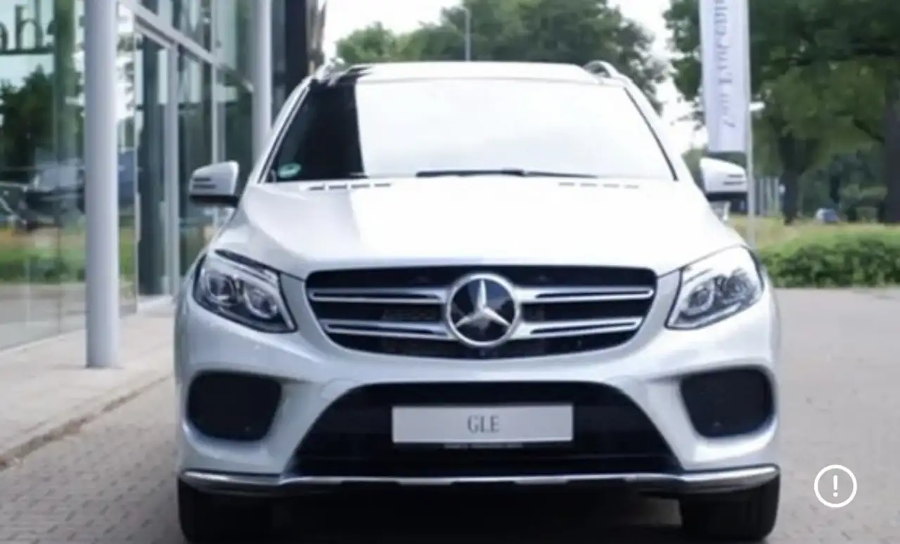 Mercedes-Benz GLE 500 e 4-Matic PHEV — photo 1 of 15