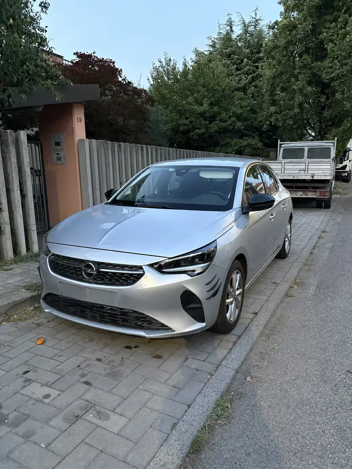 Opel Corsa 1.2 Elegance s&s 100cv — photo 1 of 8