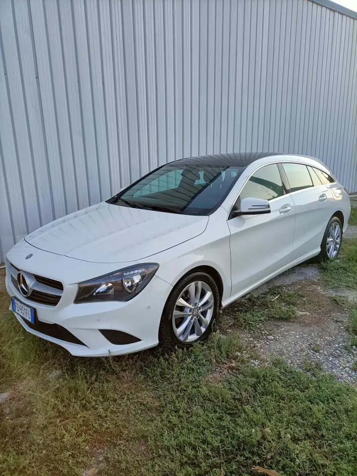 Mercedes-Benz CLA 200 Shooting Brake d (cdi) Executive auto — photo 1 of 7