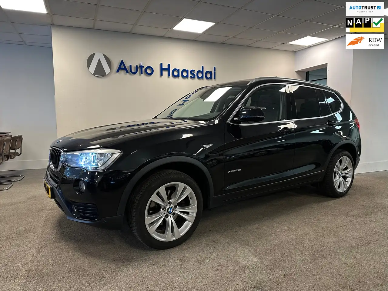 BMW X3 XDrive20i High Executive|VEEL OPTIES|CARPLAY|DEALE — photo 1 of 24