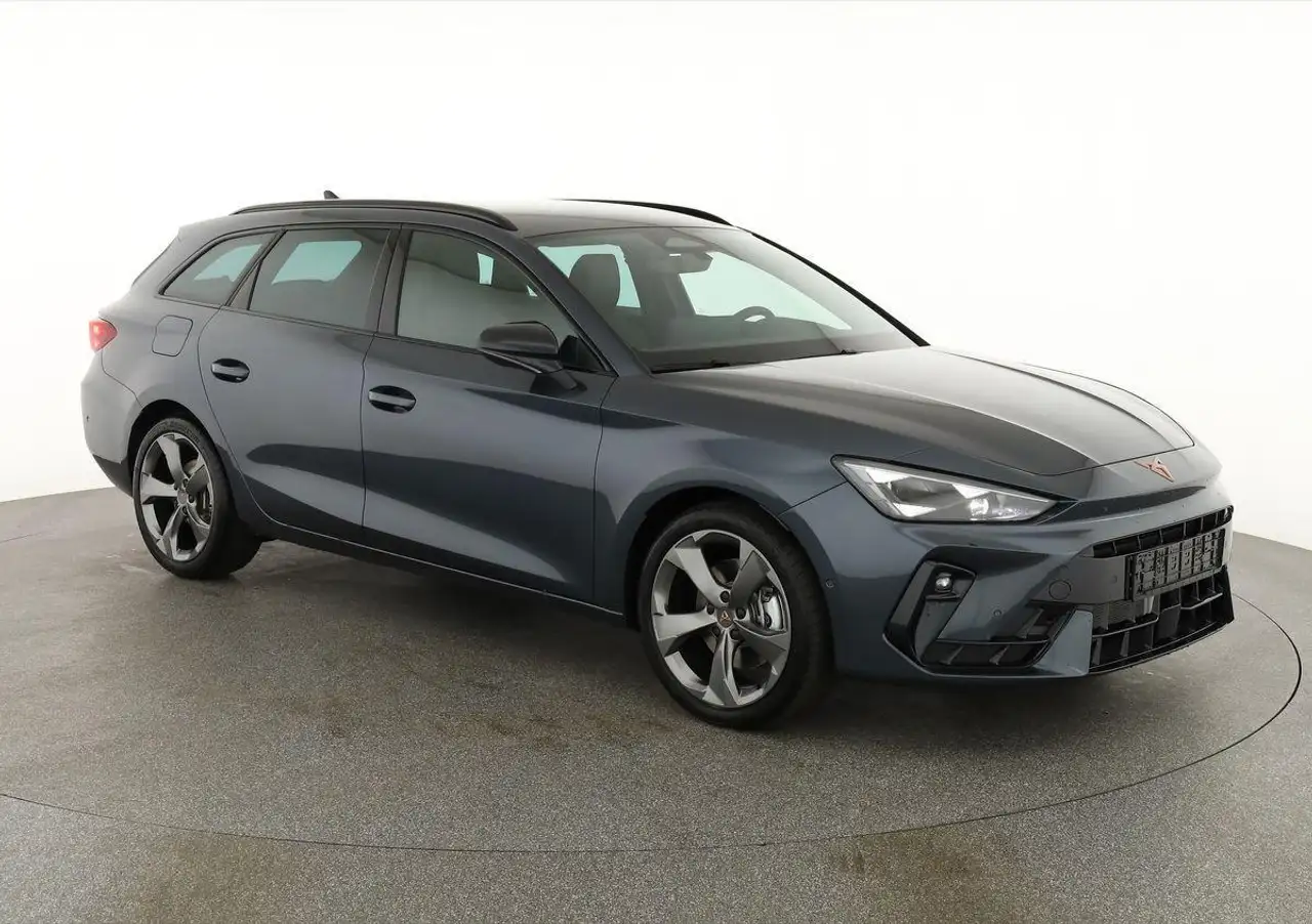 CUPRA Leon Sportstourer 2.0 TSI 150 kW 4Drive DSG 4Drive, ... — photo 1 of 37