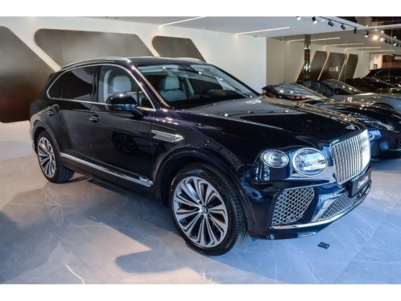 Bentley Bentayga 3.0 Hybrid Atelier Edition 4WD 340 kW (462 CV) — photo 1 of 15
