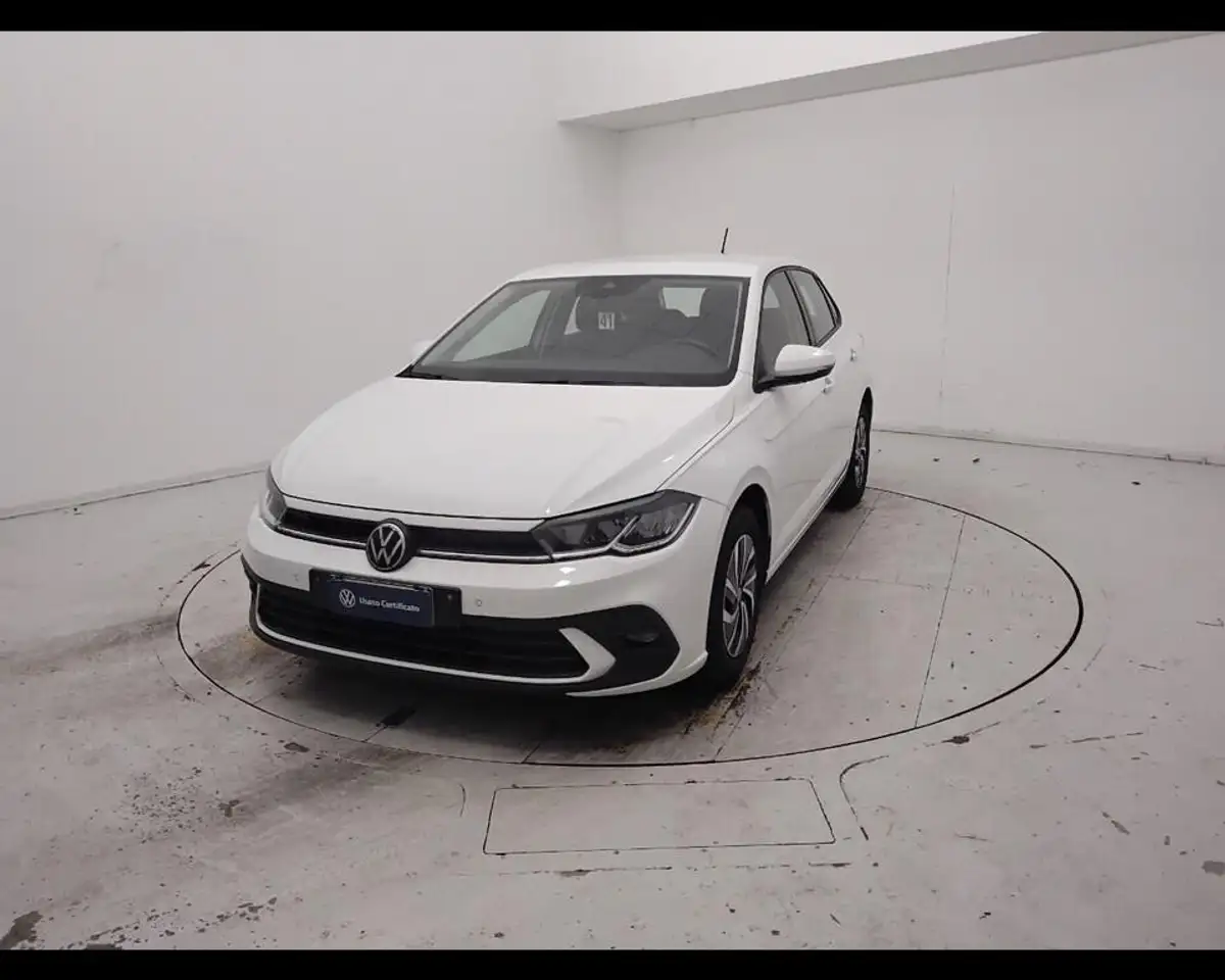 Volkswagen Polo 1.0 tsi Life 95cv — photo 1 of 15