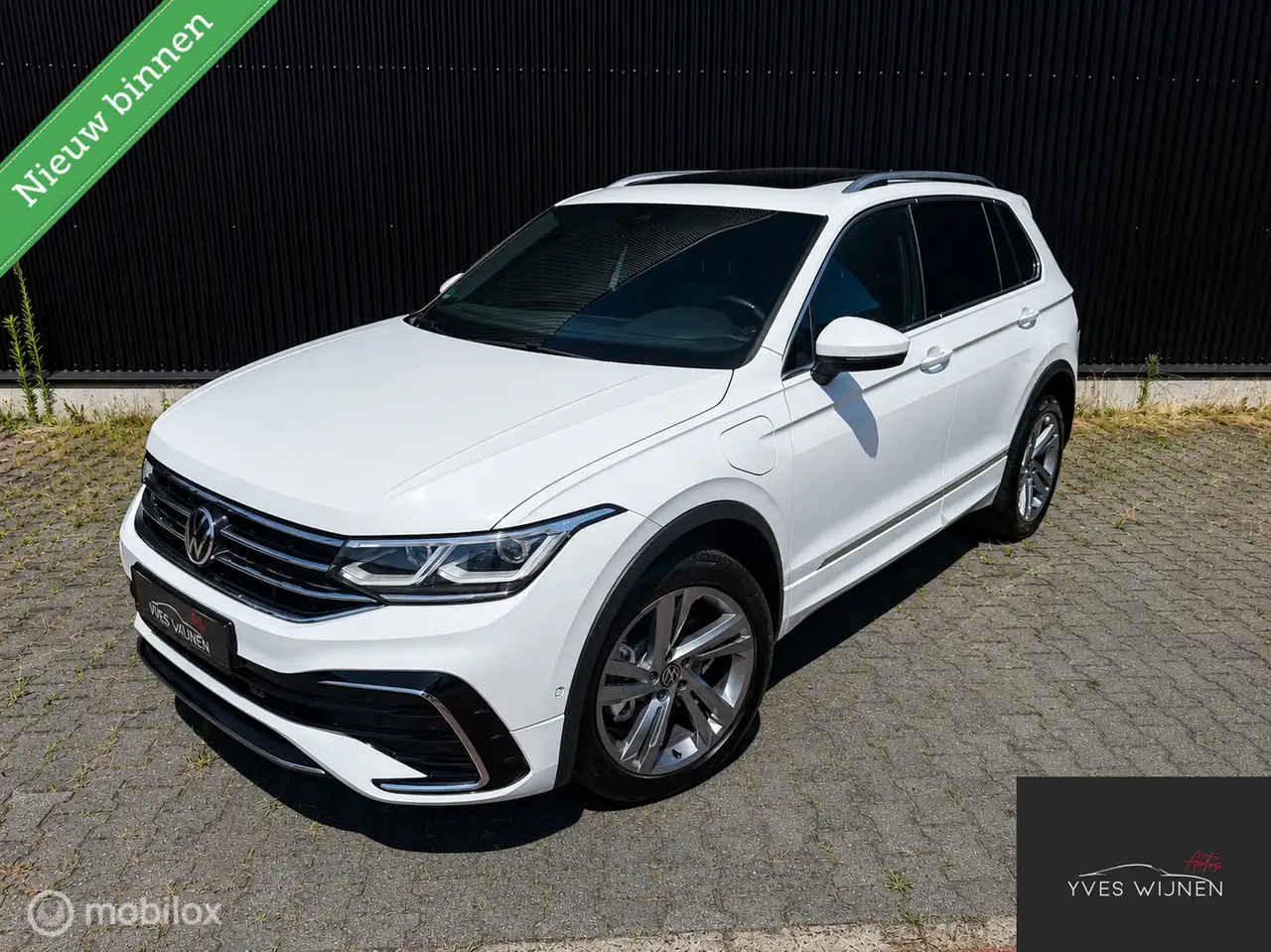 Volkswagen Tiguan 1.4 TSI eHybrid R-Line Business+ PANO KEYLESS — photo 1 of 26