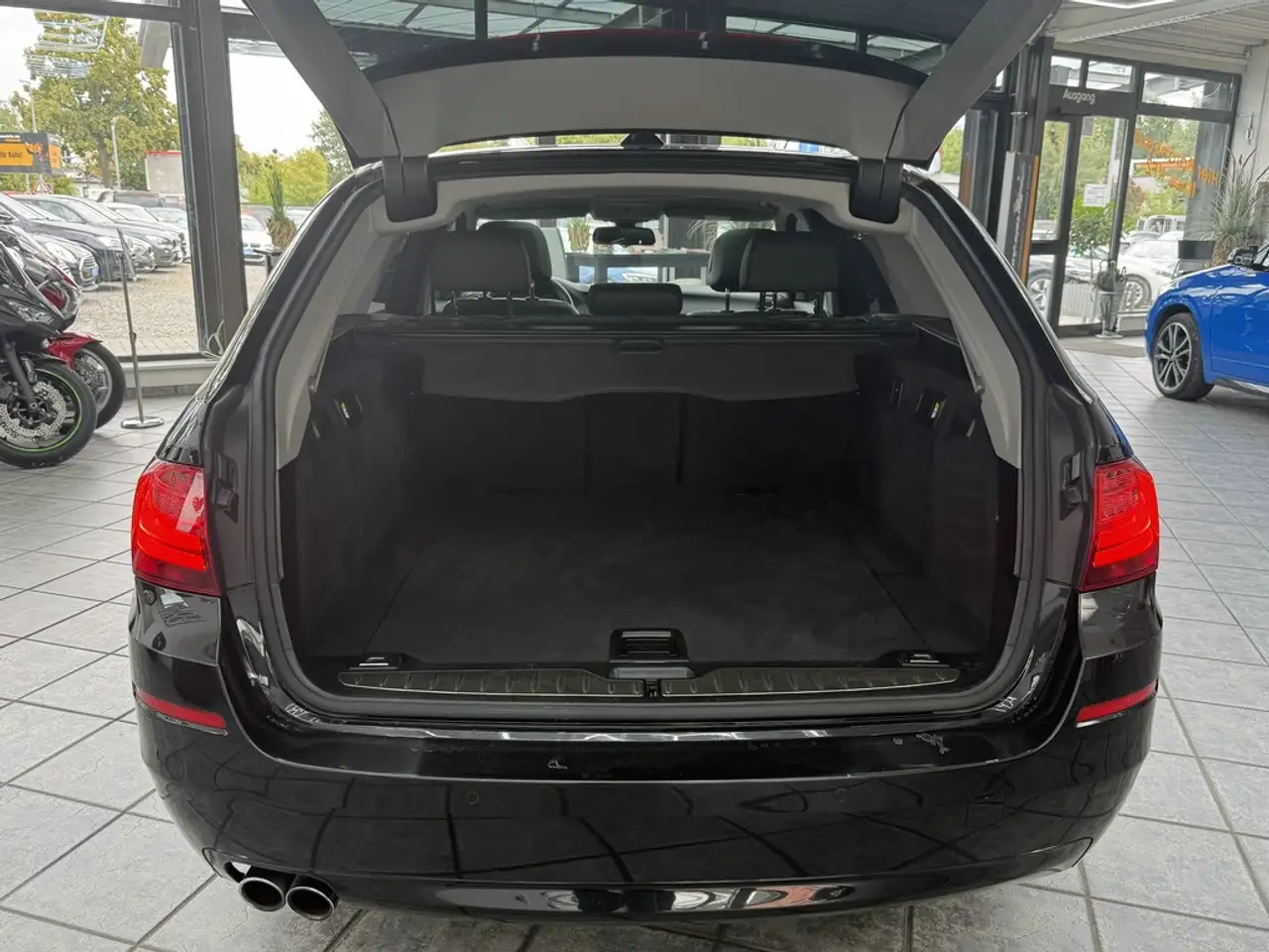 2014 BMW 530 dA Touring xDrive, Leder, Navi, Pano, Xenon, photograph 9