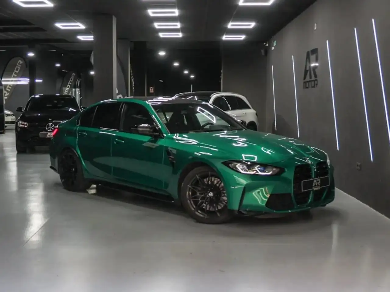 BMW M3 Competition — photo 1 of 40