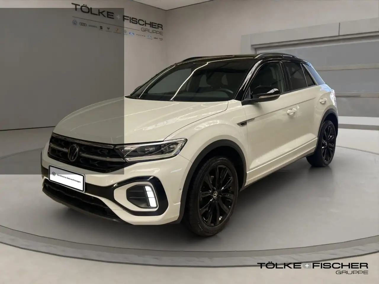 Volkswagen T-Roc 1.5 TSI R-Line R-Line IQLight ACC AHK AUT — photo 1 of 20