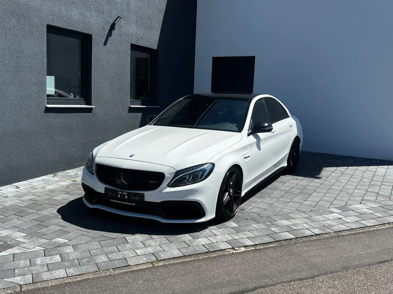 Mercedes-Benz C 63 AMG Lim. Leistungssteigerung — photo 1 of 13