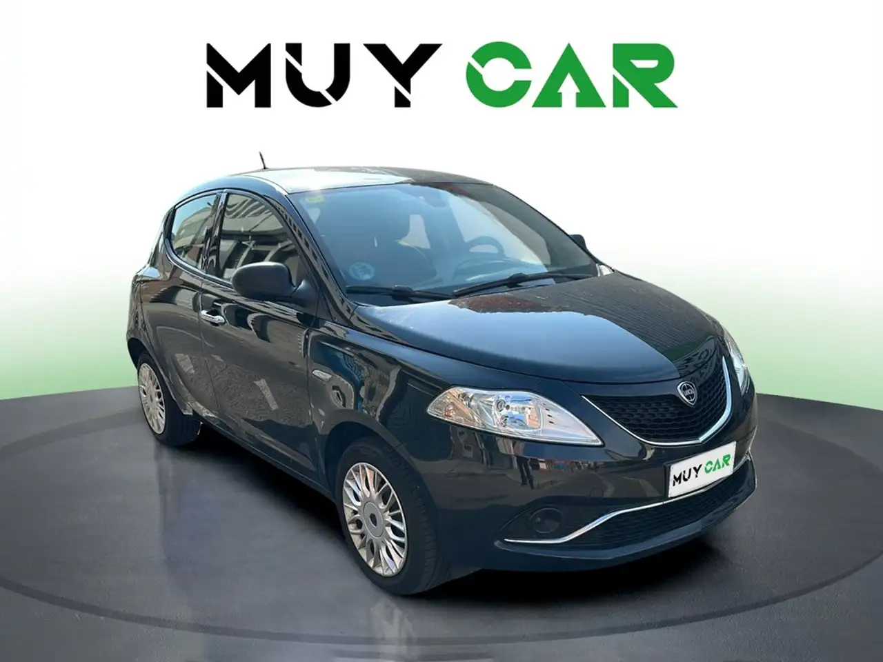 Lancia Ypsilon 1.2 evo II Platinum — photo 1 of 21