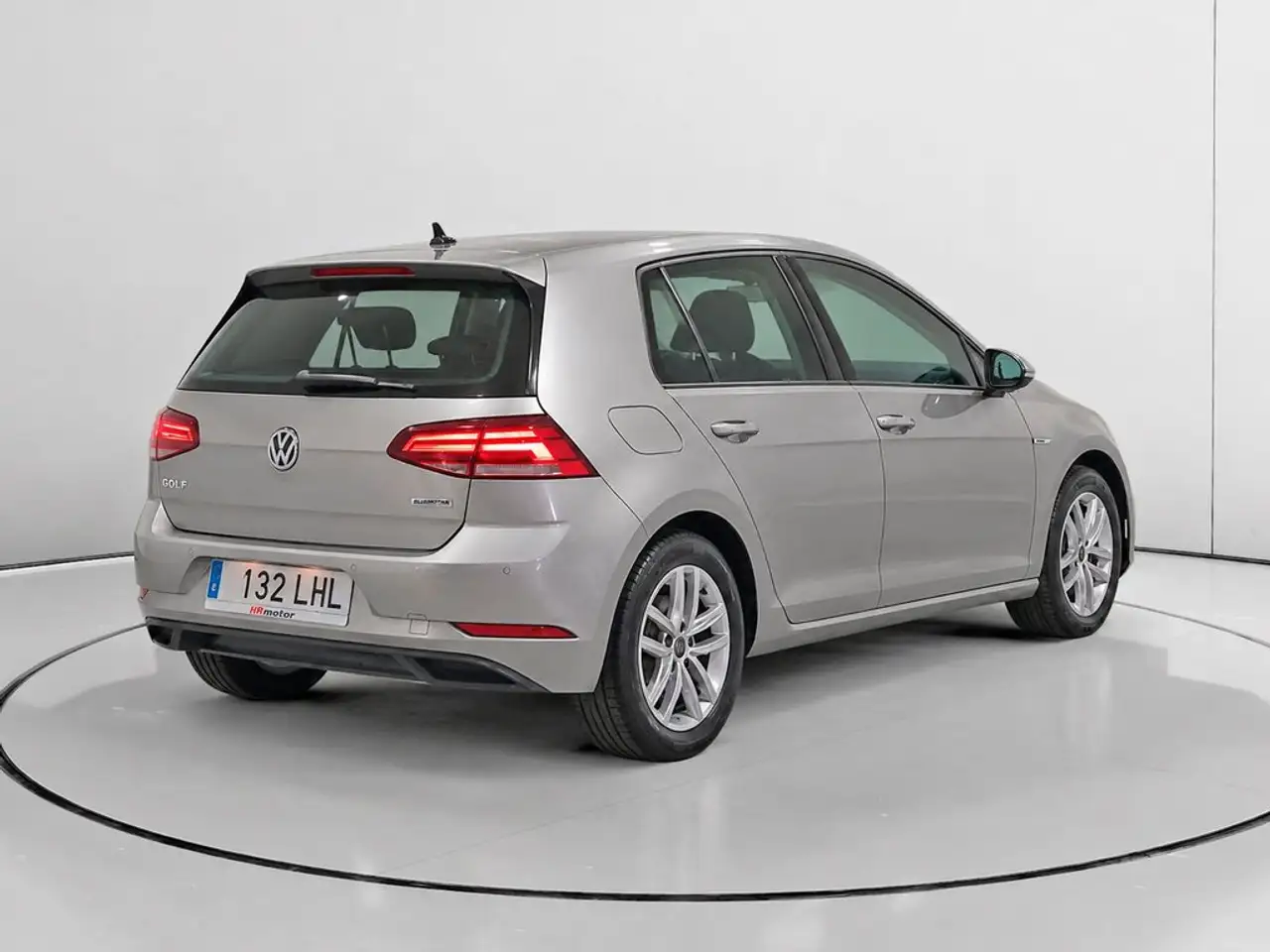 2020 Volkswagen Golf 1.5 TSI Evo BM Last Edition 96kW, photograph 3