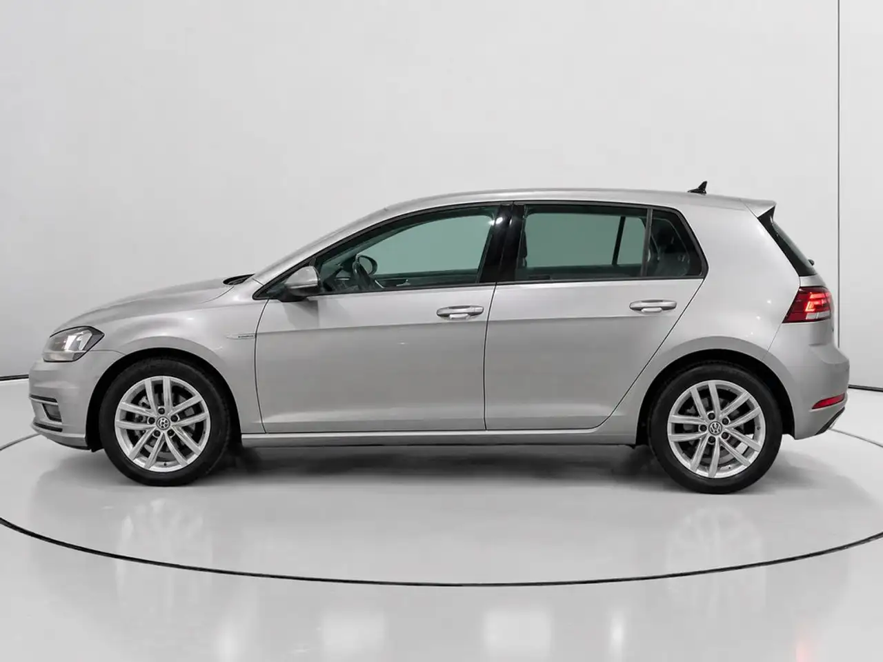 2020 Volkswagen Golf 1.5 TSI Evo BM Last Edition 96kW, photograph 6