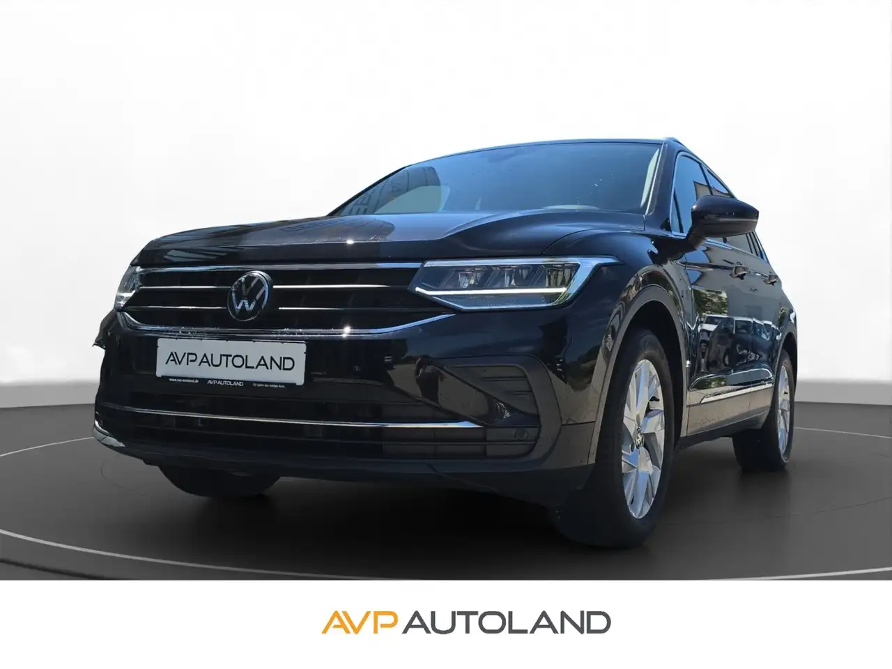 Volkswagen Tiguan 2.0 TDI MOVE | NAVI | AHK | ACC | LED | — photo 1 of 15