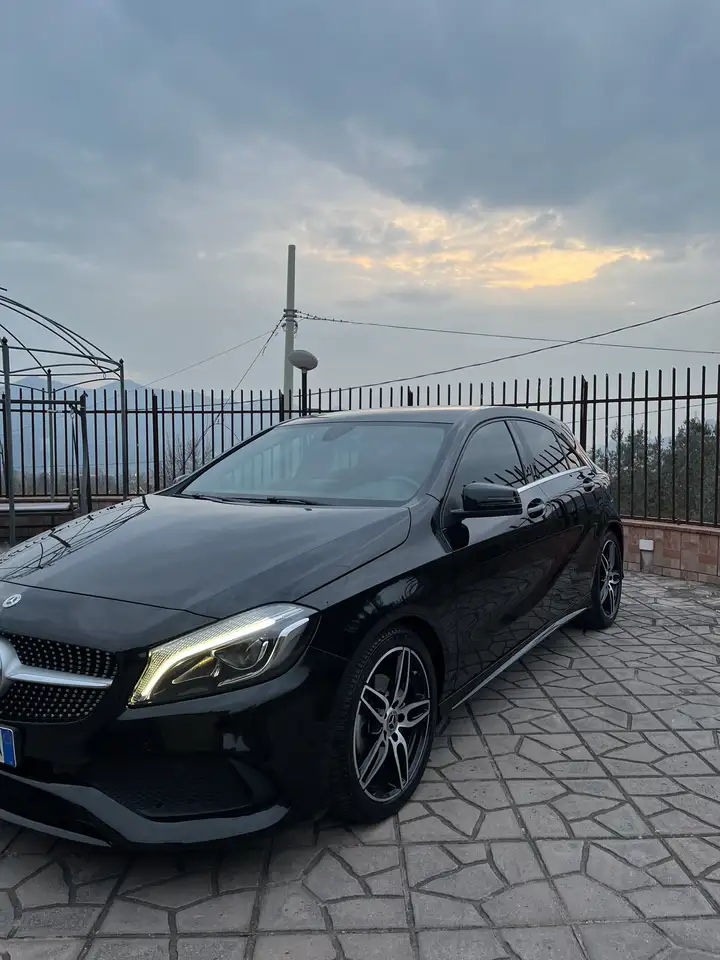 Mercedes-Benz A 200 d Premium Next auto — photo 1 of 10