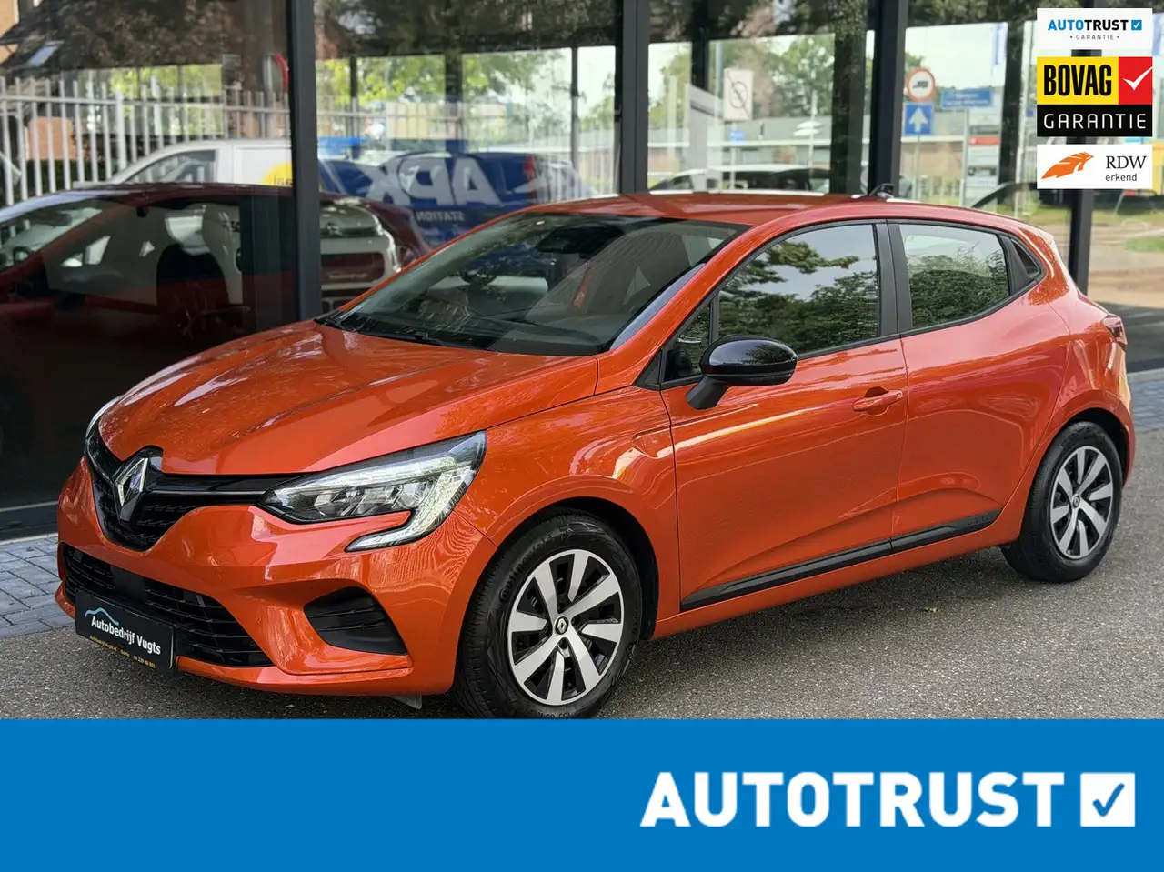 Renault Clio 1.6 E-Tech Hybrid 145 Equilibre *Camera*Cruise* — photo 1 of 17
