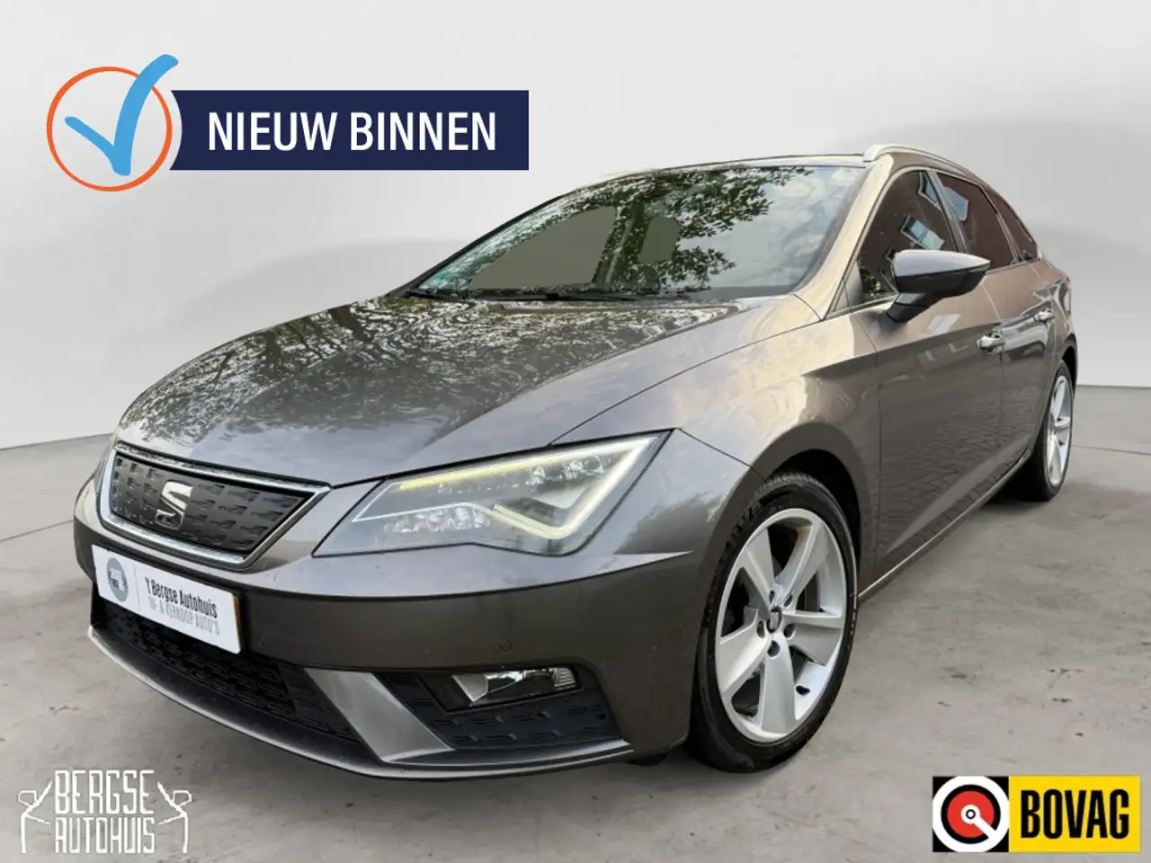 SEAT Leon ST 1.0 EcoTSI Style DSG CRUISE LANE CARPLAY KEYLES — photo 1 of 24