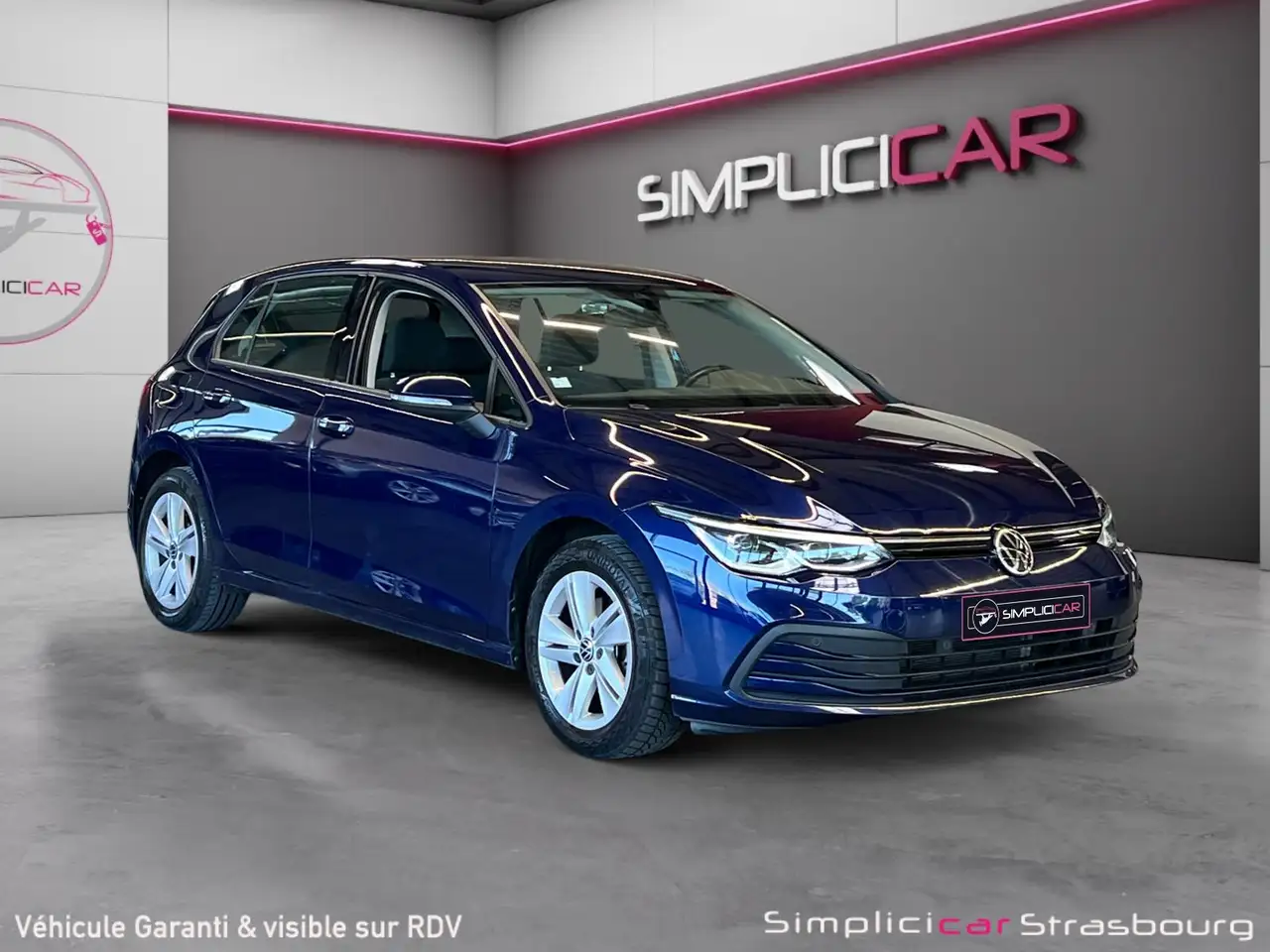Volkswagen Golf VIII 1.5 TSI ACT OPF 130 STYLE — photo 1 of 15