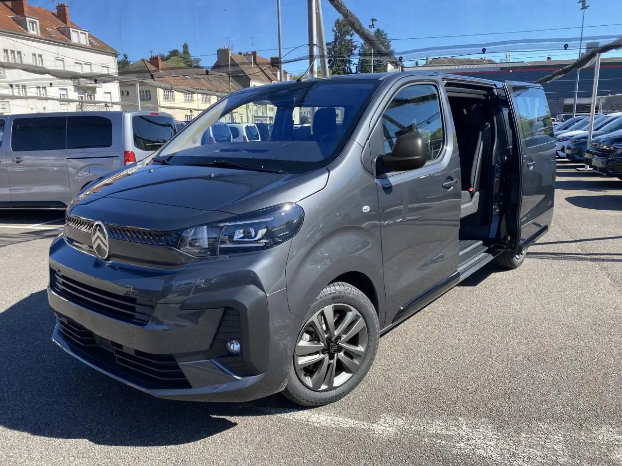 Citroen Jumpy III (2) CABINE APPROFONDIE M 5PL 2.2 BLUEHDI 180 S\u0026S EAT8 CAMERA / MAIN LIBRE / JANTES — photo 1 of 15