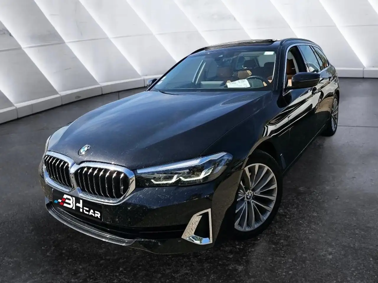 BMW 520 TOURING 520I LUXURY 184 CH BVA8 CAM360 TOIT OUVRANT GARANTIE 1 AN / 1 PROPRIÉTAIRE — photo 1 of 16