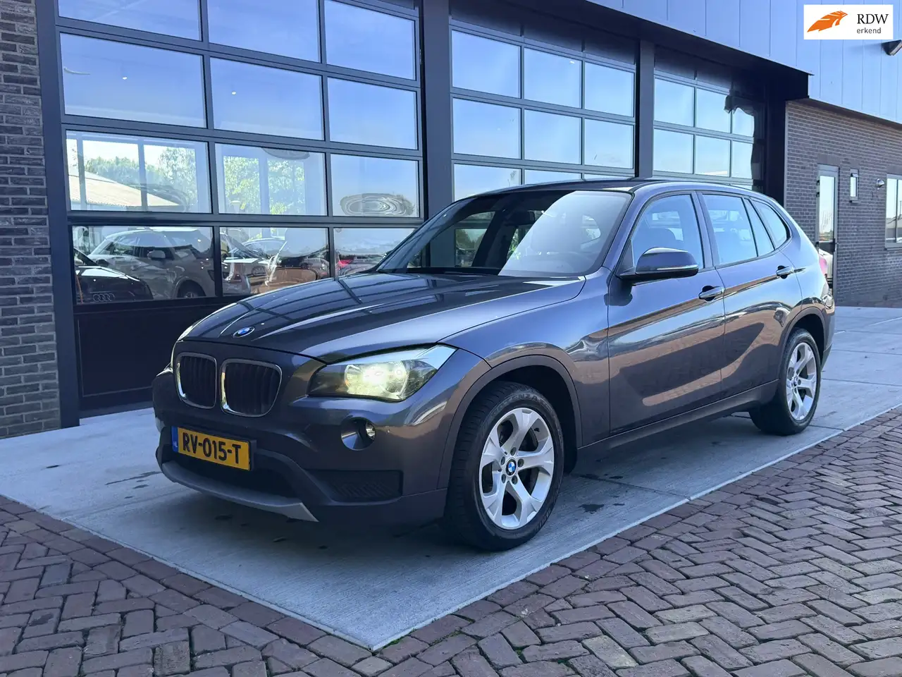 BMW X1 XDrive20i | Autom | Navi | PDC | Clima | Cruise | — photo 1 of 26