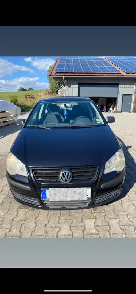 Volkswagen Polo Trendline — photo 1 of 18