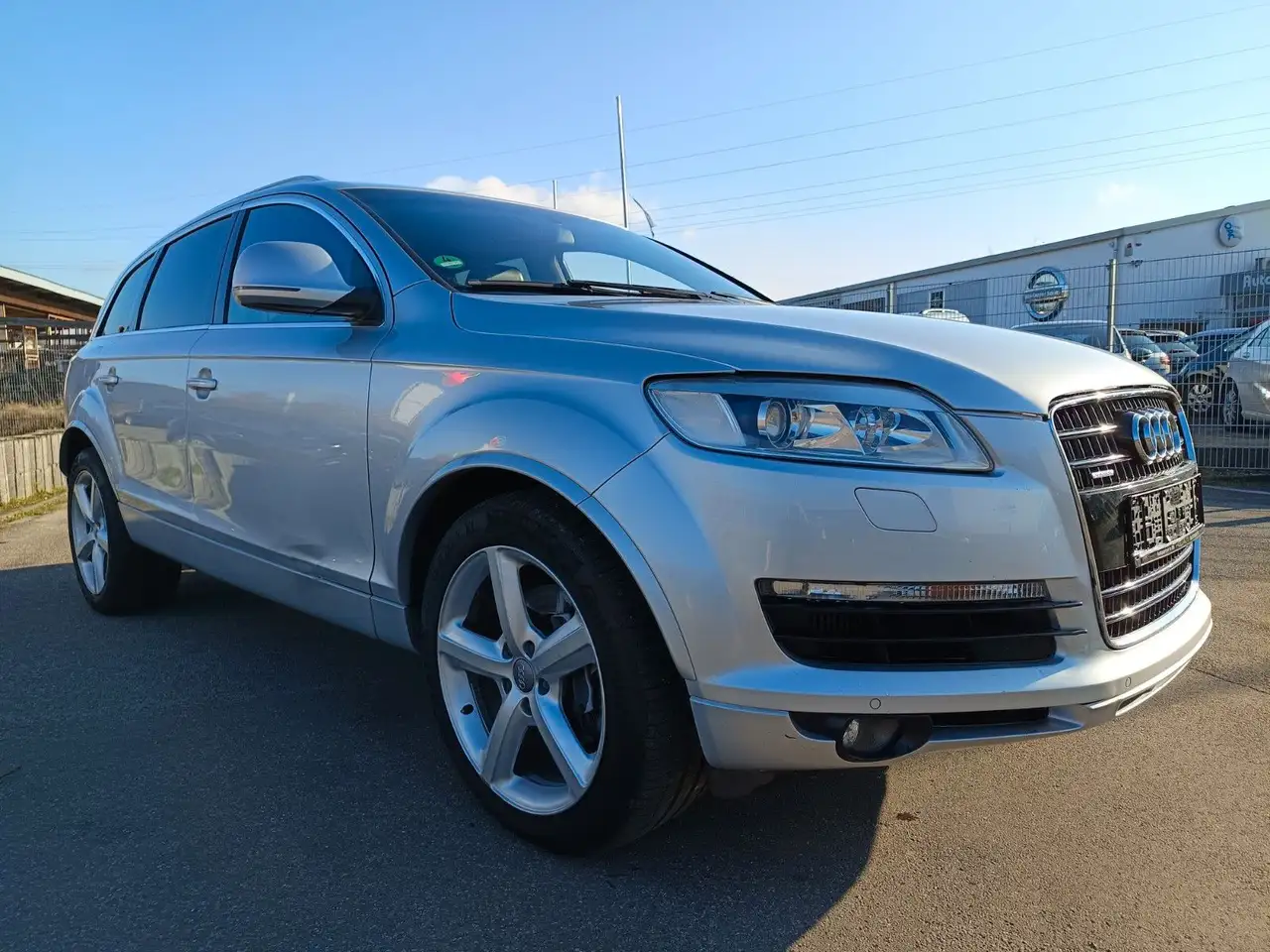 Audi Q7 3.0 TDI quattro/ S line Sport /Xenon/7Sitzer — photo 1 of 18